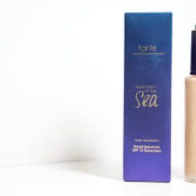 Tarte Rainforest of the Sea Water Foundation - LIGHT HONEY